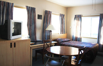 Woodland Motor Inn St. Paul Exterior photo